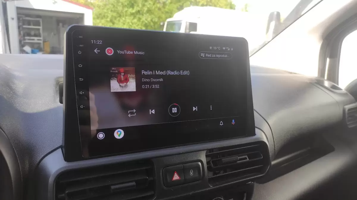 Ugradnja multimedije u vozilo